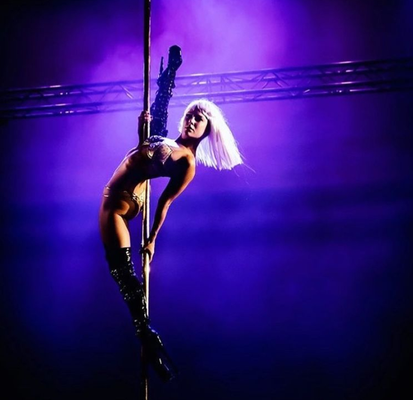 Maddie Sparkle ROMP Judge & Performer 2022